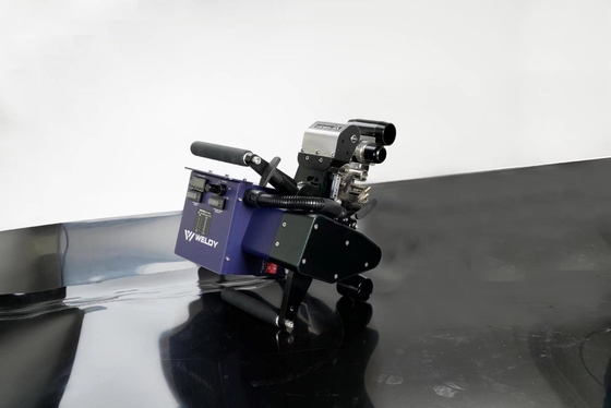 1750W 230V آلة لحام غشاء أرضي إسفين PE أوتوماتيكي قابل للتعديل درجة الحرارة